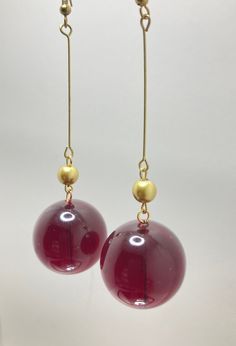 Clear Red Ruby Round Baubles Bead Gold Pearls Dangle Drop Earrings w Gold Tone Accents. 4.50 in. drop. Red Round Pearl Drop Earrings, Red Pearl Drop Round Earrings, Red Round Beaded Party Earrings, Red Long Drop Earrings With Dangling Beads, Party Dangle Earrings With Large Beads, Party Large Beaded Dangle Earrings, Red Beaded Drop Earrings With Large Beads, Red Beaded Earrings With Large Beads, Elegant Red Beaded Earrings For Christmas