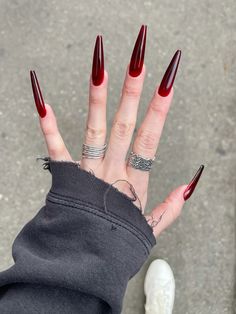 #manicure #nails #nailart #nailsofinstagram #nailsoftheday #nailartideas #grunge #dracula #castlevania Dracula Nails, Dracula Castlevania, Red Black Nails, Vampire Nails, Black Red Hair, Manicure Nails, Gorgeous Nails, Stiletto Nails, Black Nails