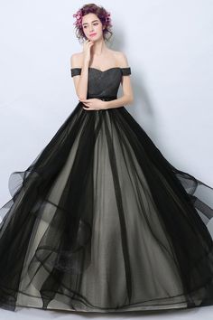 Buy Simple Black Corset Tulle Formal Dress Ball Gown With Off Shoulder Straps at wholesale price online. Free shipping and pro custom service since 2009. Tulle Formal Dress, Princess Ball Gowns Wedding Dress, Simple Evening Dress, Wedding Tulle, Black Ball Gown, Dress Pictures, Dress Ball Gown, Court Dresses, Gaun Fashion