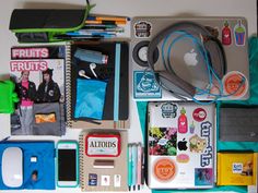 Whats In My Bag Kanken, What Is In My Bag, Mochila Edc, What's In My Backpack, Art Supplies List, What's In My Purse, What's In My Bag, School Bag Essentials, Backpack Essentials