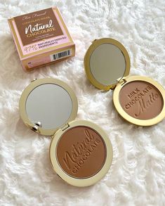 Too Faced Chocolate Soleil Bronzer, Bronzer Aesthetic, Too Faced Chocolate, Fragrances Perfume Woman, Makeup Board, Ethereal Makeup, Types Of Makeup