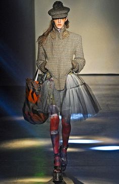 vivienne-westwood Vivienne Westwood Crinoline, Vivien Westwood, Vivian Westwood, Eclectic Clothing, Clothing Details, Mood Board Fashion, Coat Fashion