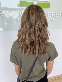 Natural Level 7 Hair Color, Back To Natural Hair Color, Light Brown Hair With Highlights And Lowlights, Brown With Lowlights, Natural Highlights For Dirty Blonde Hair, Chocolate Blonde Hair, Light Brown Hair With Dimension, Honey Highlights On Brown Hair, Warm Dark Blonde Hair