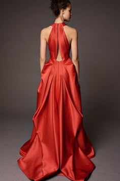 Zac Posen 00s Mode, Red Dress Outfit Night, Red Dress Costume, Red Dress Long, Red Dress Makeup, Gaun Fashion, Red Dresses Classy, Atelier Versace, Red Dress Outfit