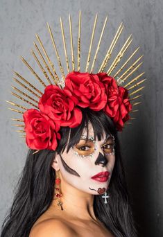 Virgin Mary Día de los Muertos crown headpiece Day Of Dead Costume, Day Of The Dead Headpiece, Diy Headpiece, Diy Day Of The Dead, Catrina Costume, Day Of The Dead Diy, Halloweenský Makeup, Crown Headpiece, Headpiece Diy