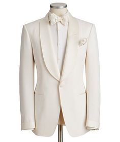 Beige Groom, Tom Ford Tuxedo, Dinner Jackets, White Tux, Fit Clothes, Wedding Suits Groom, Groom Tuxedo