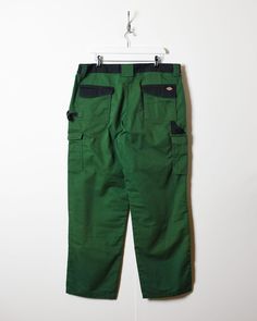 How it fits Baggy Waist 40″ Inside leg 32″ Flaws See products images Material Cotton Era 00s Colour Green Green Dickies, Fits Baggy, Dickies Workwear, Vintage Dickies, Vintage Clothing Online, Cargo Trousers, Uk Fashion, Work Wear, Vintage Outfits