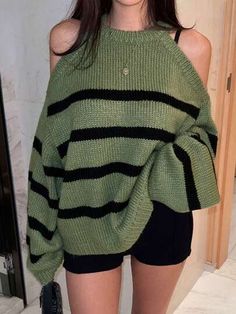 Olive Green Things Aesthetic, Knitted Sweaters Green, Contemporary Clothing Style, Cute Winter Tops For Women, Green Clothes Ideas, Crochet Square Neck Sweater, Fall Knit Sweater Pattern, Green Womens Outfits, Over Shoulder Sweater