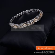 Diamond Jewelry Expensive, Jewelry Expensive, Modern Diamond Jewelry, Gold Jewellery Collection, Gold Jewelry Prom, Jewellery Traditional, Beautiful Jewelry Diamonds, Pakistani Bridal Jewelry