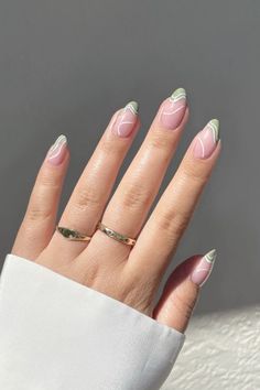 Almond Acrylic Nails Designs, Swirl Nails, Cute Gel Nails, Office Outfit, Pastel Nails, Minimalist Nails, Dream Nails