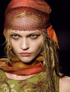 Scarf Runway, 2000s Models, Accent Braids, Village Witch, Solar Punk, Sasha Pivovarova, Ethnic Beauty