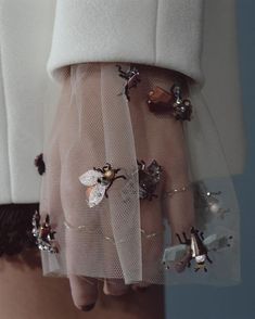 Dior Haute Couture, Abayas Fashion, Mode Inspiration, Fashion Details, Couture Fashion, Diy Fashion, Diy Clothes, Chic Style, Gloves