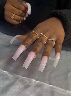 Curled Acrylic Nails, Short Curved Nail Designs, Curved Square Nails, Curl Nails, Long Curved Nails, Halloween Acrylic Nails, Nails Design With Rhinestones, Short Square Acrylic Nails