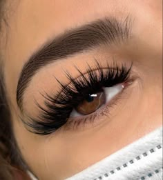 Eyelashes With Spikes, Eyelash Extensions Spiked, Eyelash Extensions Styles Doll Eye, Wispy Eyelash Extensions With Spikes, Spike Lashes Extensions, Spiked Eyelash Extensions, Wedding Eyelash Extensions, Eyelash Extensions With Spikes, Eyelash Extensions With Glitter