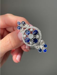 Description: ●Base Metal:Sterling Silver, 14K White Gold ●Gemstone Color : White ●Gemstone Type : Cubic Zirconia, Moissanite  ●Stone: Diamond,Onyx ●Stone Cut: Old European Cut ●Number Of Stone : Antique Single Cut Round Cut  ●Setting Style: Prong ●Dimensions: Width: 0.80 in (21 mm)Depth: 0.4 in (10 mm)Length: 2.50 in (57 mm) ●Diamond Clarity Grade: Very, Very Slightly Included (VVS1) ●Style : Art Deco Collection ●Theme : Floral ●Matel : 925 sterling silver, 14K Gold plated ●Weight (Approx.): 10- Art Deco Flower, Art Deco Brooch, Edwardian Art, Jewelry Tattoo, Wedding Brooch, Antique Brooches, Diamond Brooch, Tiny Diamond, Couture Jewelry