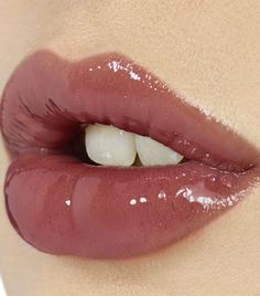 Charlotte Tilbury Lip Love Lip Gloss | Harrods US Champagne Blond, Makeup Contouring, Lip Lacquer, Lip Art, Glossy Lips, Pretty Makeup, Pink Lips, Cute Makeup