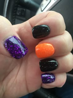 Dip Nails Halloween, Halloween Dip Nails, Halloween Nail Colors, Halloween Dip, Halloween Nails Diy, Nail Art Halloween, Holloween Nails, Halloween Acrylic Nails, Cute Halloween Nails