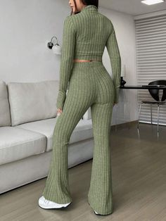 Spring Knits, Sweater Crop, Flare Leg Pants, Moda Plus, Long Sleeve Turtleneck, Tracksuit Women, Knit Crop Top, Girly Fashion