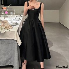 Olivia Mark - Simple Elegance Adult Evening Party Banquet Satin Host Dress for Wedding Occasion and Everyday Wear Light Wedding Dresses, Dress For Wedding, Blue Party Dress, Black Party Dresses, White Dress Party, Green Prom Dress, Black Prom Dresses, Prom Dresses Blue, Daily Dress