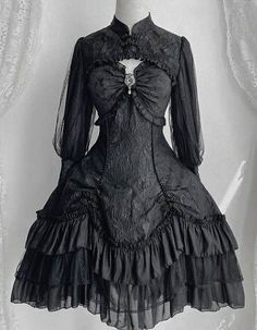 Gothic Victorian Dresses Short, Gothic Dress Outfit, Gothic Dress Elegant, Victorian Gothic Fashion, Victorian Gothic Dress, Raven Dress, Black Raven