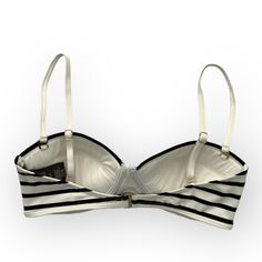 VINCE CAMUTO White/Navy Stripes Bikini Top Halter Strap Size S Women's Swimwear -New without Tag -Brand: VINCE CAMUTO -Size: S -Color: White/Navy -Material: 94%Polyester/6%Spandex -Lining: 92%Polyester/8%Spandex-Swim Top W/Underwire -Adjustable and Removable Straps -Made in China Bandeau Bra With Built-in Bra For Beach, Vacation Beach Bra With Built-in Support, Navy Nautical Swimwear For Beach, Nautical Navy Swimwear For Beach, Bandeau Swimwear With Lined Body For Beach, Beach Tankini With Underwire And Lined Body, Underwire Beach Tankini With Lined Body, Beach Push-up Swimwear With Built-in Bra, Summer Navy Triangle Top Swimwear