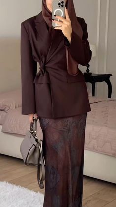 Classic Style Outfits, Red Homecoming Dresses, Fashion Tops Blouse, Hijabi Girl, Yellow Fashion, Bags And Shoes, Casual Clothes, Hijab Style, Modest Outfits