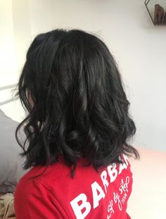 Short Medium Dark Brown Hair, Dark Black Short Hair, Short Wavy Black Hair Aesthetic, Short Dark Brown Wavy Hair, Medium Short Black Hair, Black Bob Aesthetic, Dark Shirt Hair, Dark Black Hair Short, Short Dark Wavy Hair