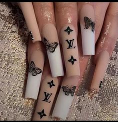 Louie Vuttion Nails, Luis Viton Nails, Lv Acrylic Nails, Pretty Long Nails Acrylic, Matte Long Nails, Lv Nails Louis Vuitton, Branded Nails, Louie Vuttion, Mate Nails