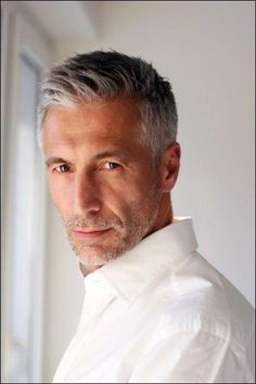 Elevate Your Style with Top Men's Short Grey Hairstyles - Trendy & Timeless Short Older Mens Haircut, Mens Haircut Gray Hair, Haircuts For Men With Gray Hair, Short Blonde Haircuts Men, Middle Age Men Hairstyles, Senior Mens Hairstyles Older Men, Older Men’s Haircuts, Older Mens Haircut