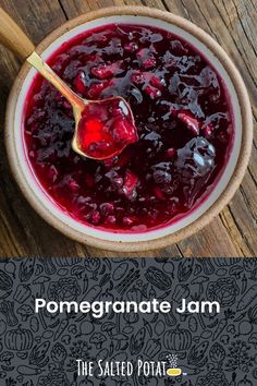 What to do with an abundance of pomegranate juice? Make jam, of course! Add some fresh rosemary, a diced Asian pear, and fresh pomegranate arils and you’ve got yourself a unique and exquisite jam. This will brighten your morning toast, that’s for sure! Pomegranate Jam No Pectin, What To Make With Pomegranate, Pomogranette Juice Recipes, Things To Make With Pomegranate, Frozen Pomegranate Recipes, Pomegranate Jam Recipe, What To Do With Pomegranate Seeds, Pomogranette Recipes, Pomagranet Recipe