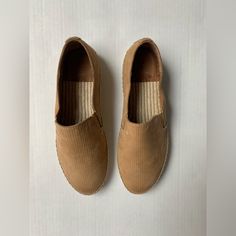 Frye Isbel Espadrille Slip On Sneaker Shoes Flats Tan Size 7.5 New W/O Box Brown Slip-ons With Stitched Sole For Everyday, Brown Everyday Slip-ons With Stitched Sole, Everyday Brown Slip-ons With Stitched Sole, Comfortable Brown Slip-on Espadrilles, Brown Leather Footbed Slip-ons For Everyday, Brown Slip-ons With Woven Sole And Round Toe, Brown Slip-ons With Rubber Sole For Everyday, Leather Espadrilles With Cushioned Footbed In Natural Color, Natural Leather Espadrilles With Cushioned Footbed