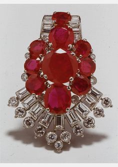 Bijoux Art Deco, Ruby And Diamond Necklace, Art Deco Jewellery, Red Stones, Cartier Jewelry, London Art, Art Deco Diamond, Art Deco Art