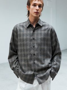 Editor's NotesThis oversized shirt is made from standard plaid check pattern that gives cozy mood. It has relaxed silhouette with comfortable fit so works well all year round.- Collared neck- Button fastening- Drop shoulder- Hi-low hem- Oversized fit- Unisex wearMeasurements (in.)Size: S / M / L- Total Length: 29.1 in. / 29.5 in. / 30.3 in.- Shoulder: 19.3 in. / 20.1 in. / 20.9 in.- Chest: 23.6 in. / 24.8 in. / 25.6 in.- Sleeve Length: 24.0 in. / 24.4 in. / 24.8 in.*Model Info: Man 1 - Height 6' Classic Plaid Flannel Shirt With Relaxed Fit, Classic Oversized Button-up Flannel Shirt, Oversized Plaid Collared Shirt, Houndstooth Long Sleeve Shirt For Fall, Long Sleeve Houndstooth Shirt For Fall, Oversized Classic Plaid Flannel Shirt, Plaid Button-up Shirt With Relaxed Fit, Oversized Plaid Flannel Shirt For Work, Relaxed Fit Plaid Shirt For Fall