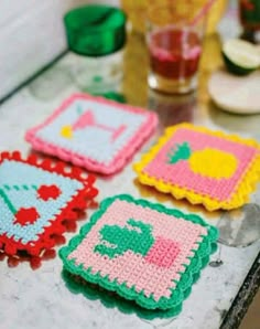 Diy Crochet Gifts, Crochet Leaf Patterns, Crochet Coaster Pattern, Crochet Earrings Pattern, Tapestry Crochet Patterns, Kawaii Crochet, Crochet Dishcloths, Crochet Kitchen