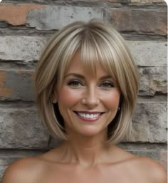 Medium Hair Styles For Women, Haircuts For Medium Length Hair, Layered Haircuts For Medium Hair, Choppy Bob Hairstyles, Chin Length Hair, Shoulder Length Hair Cuts, Bob Hairstyles For Fine Hair, Haircuts For Fine Hair, Haircuts For Medium Hair