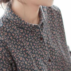 Fitted White Blouse, Walburga Black, Black Chiffon Blouse, Flower Print Blouse, Flowers Print, Cotton Long Sleeve Shirt, Shirt Embroidery, Moda Vintage, Fashion Fits