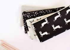 Back to School Pencil Pouch Make up Bag Purse Organizer - Etsy Pencil Case Ideas, Black And White Rabbit, Pencil Pouches, Diaper Bag Organization, Kids School Supplies, Diy School, School Pencils, Diy School Supplies, Purse Organizer