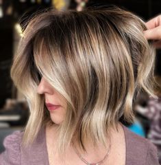 Short Balayage, Shadow Roots, Balayage Blond, Blonde Balayage Highlights, Messy Bob Hairstyles, Short Ombre Hair, Short Dark Hair, Popular Short Hairstyles, Hd Lace Frontal