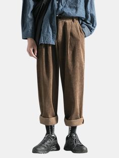 Codroy Pants Outfit, Loose Overalls, Men Pants, Vintage Winter, Streetwear Men Outfits, Men Fashion Casual Outfits, Mens Vintage, Loose Pants, Henley Shirts