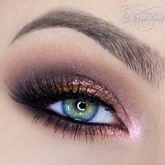 sparkly smokey eye by katosu 70's Makeup, Glitter Eye, Beauty Make-up, Makeup Eyes, Makeup Goals, Eye Make, Gorgeous Makeup, Love Makeup