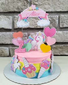 Unicorn Cake Designs Birthday, Unicorns Cake, Unicorn Birthday Cake Topper, Cute Unicorn Cake, Birthday Cake Unicorn, Diy Cake Topper Printable, Baby Cake Design, Unicorn Cake Design, Unicorn Birthday Party Cake