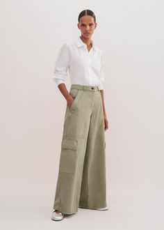 Relaxed Straight-Leg Utility Pant | ME+EM Keen Outfit, Parachute Pant, Silk Joggers, Cargo Jumpsuit, Fashion Me, Silver Sage, Satin Trousers, Womenswear Fashion, Utility Pants