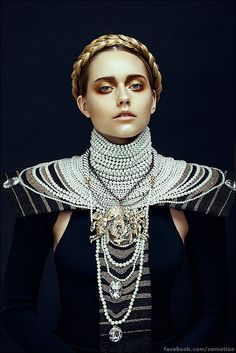 Claire by zemotion, via Flickr Modern Baroque, Robert Mapplethorpe, Jewelry Editorial, Editorial Hair, Estilo Real, Foto Tips, Medieval Fashion, Harper’s Bazaar, Cat Walk