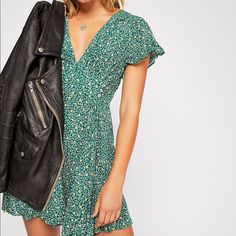 Nwt Free People Dress Length: 34” Pit To Pit: 17” Best Fit: For Size 6/8 Trendy Mini Dress With Ditsy Floral Print For Spring, Trendy Ditsy Floral Print Spring Dress, Casual V-neck Dress With Ditsy Floral Print, Casual Green Floral Dress With V-neck, Trendy Flowy Green Dress, Casual Green V-neck Floral Dress, Trendy Green Flowy Dress, Casual Green Floral Mini Dress, Casual Short Sleeve Dress With Ditsy Floral Print