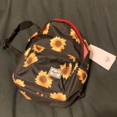 Nwt Sunflower Print Mini Backpack Herschel City Backpack, Hershel Backpack, Herschel Classic Backpack, Herschel Backpack, Daypack Backpack, Mini Backpack Purse, Laptop Travel, City Backpack, Heritage Backpack