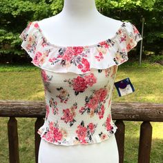 95% Polyester 5% Elastic Summer Floral Print Top, White Floral Print Top For Garden Party, Fitted Floral Print Tops, White Casual Top For Garden Party, Casual White Top For Garden Party, Casual White Tops For Garden Party, White Top For Spring Garden Party, White Flower Print, Velvet Tank Top