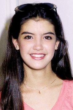 Phoebe Cates Phoebe Cates Fast Times, Phoebe Cates, Female Actresses, Famous Women, Famous Celebrities, Hottest Celebrities, Celebrity Pictures, Celebrity Photos, Celebrities Female