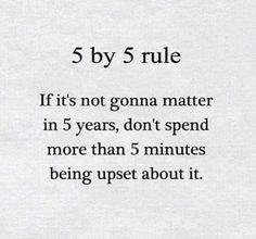 a piece of paper with the words 5 by 5 rules