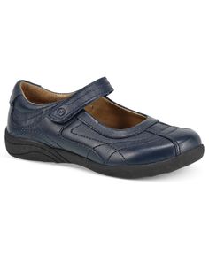 Classic color and design combine in these go-to mary janes from Stride Rite. Saddle Shoes Outfit, Kitten Heels Outfit, Kids Shoes Girls, Laceless Sneakers, Shoes Hack, Saddle Shoes, Comfortable Wedges, Heels Outfits, Girls Shoes Kids