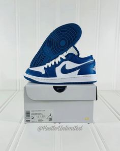 •BRAND NEW WITH BOX Nike Air Jordan 1 AJ1 Low Marina Blue Sneakers Women’s Size 5 - Men’s Size 3.5 Upper : Leather Colorway : White/Dark Marina Blue Nike Style No. DC0774-114 SEE PHOTOS FOR MORE DETAILS •FREE SHIPPING WITH TRACKING We Ship Daily With Exception To Weekends And Holidays •ALL ORDERS ARE SECURELY PACKAGED With Carrier And Tracking Information Uploaded Once Payment Is Received Aj1 Low, Blue Jordans, Nike Style, Marina Blue, Box Nike, Sneakers Women, New Nike Air, Nike Air Jordan 1, Nike Fashion